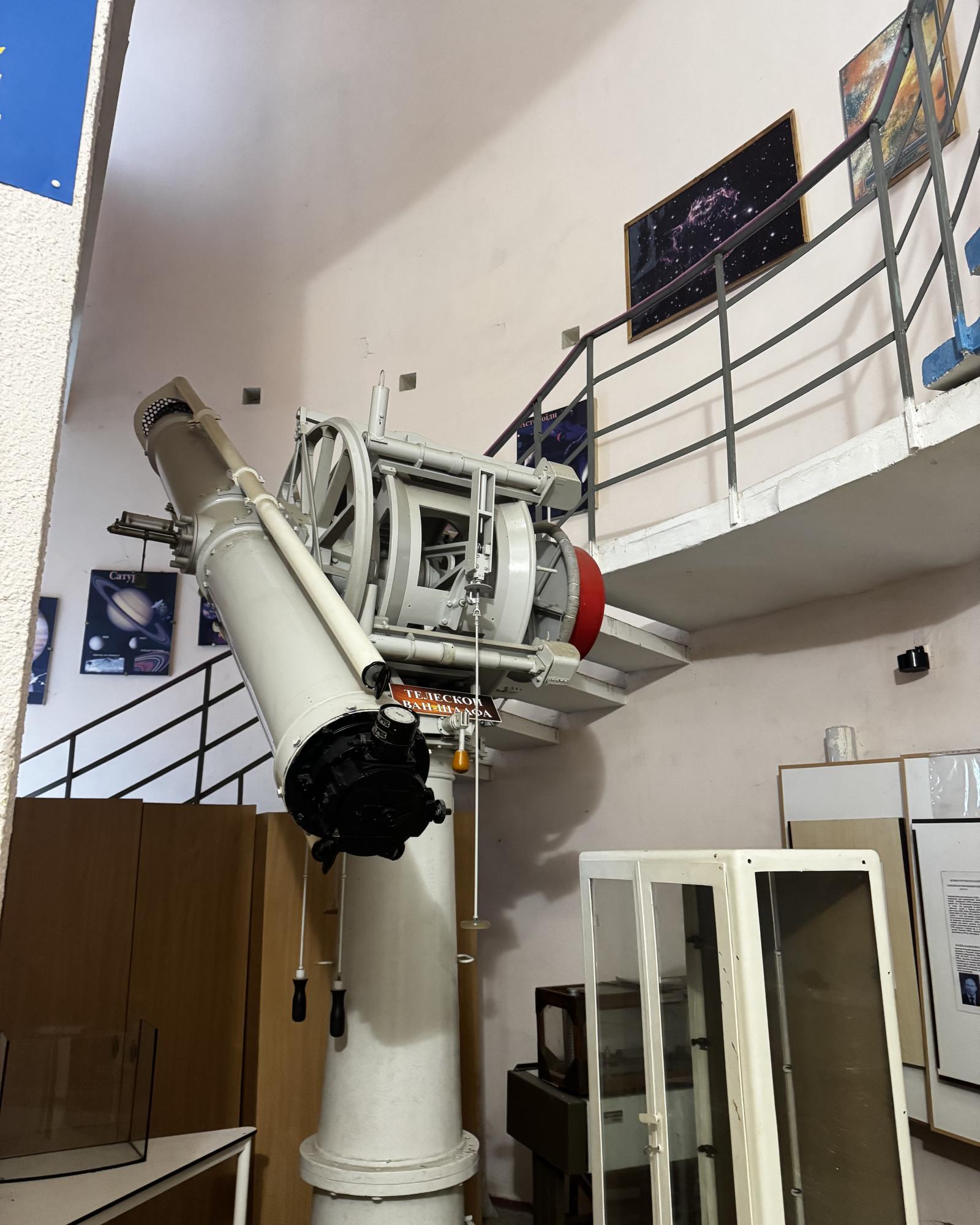 "Наші космічні розробки є на Марсі". Що приховує Головна обсерваторія у лісі біля Пирогова